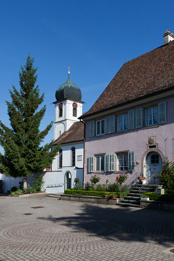 Kirche und Pfarrhaus in Ramsen