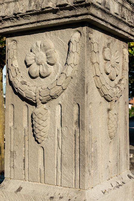 Brunnensäule