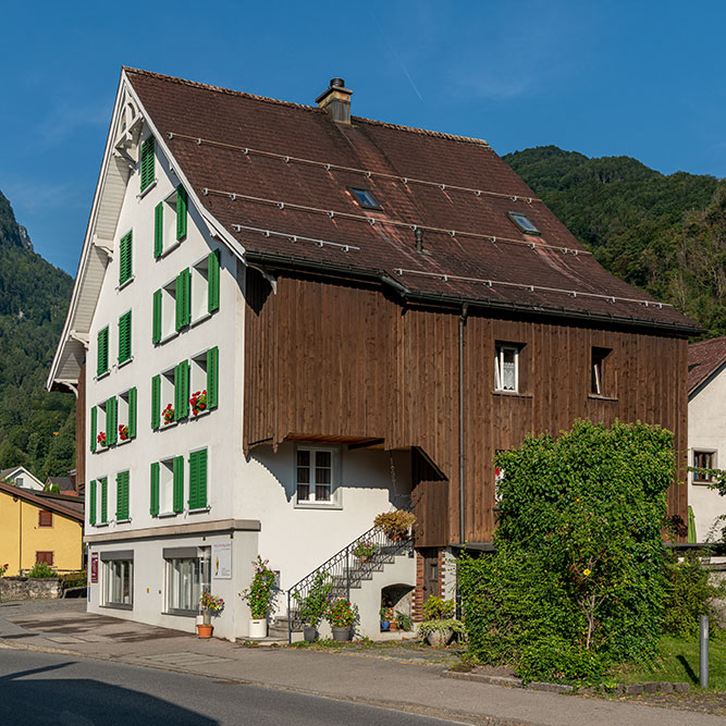Haus zum Brunnen
