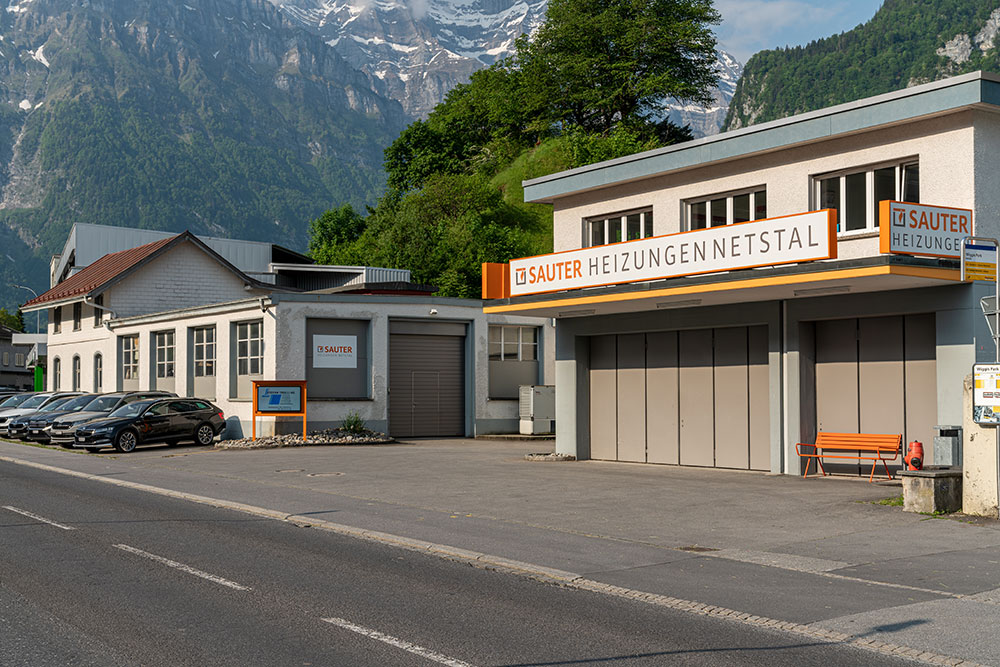 Landstrasse Netstal