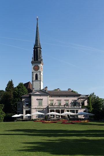 Pfarrkirche und Villa Villette Cham