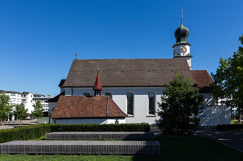 Beinhaus und Pfarrkirche St. Matthias in Steinhausen