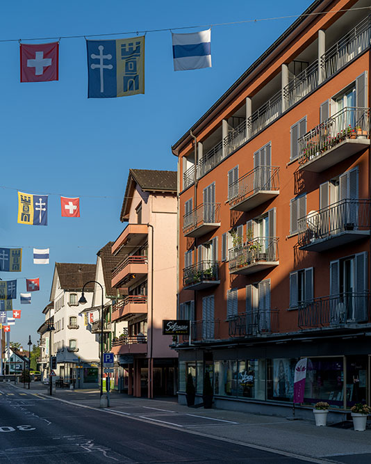 Dorfstrasse in Baar