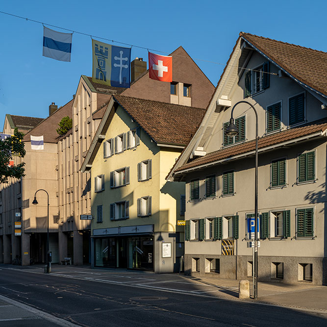 Dorfstrasse in Baar