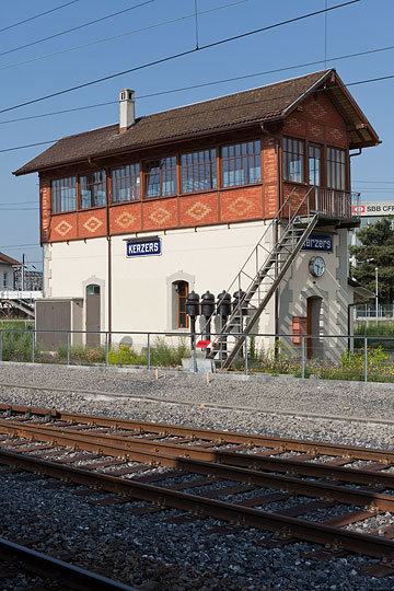 Wärterstellwerk in Kerzers