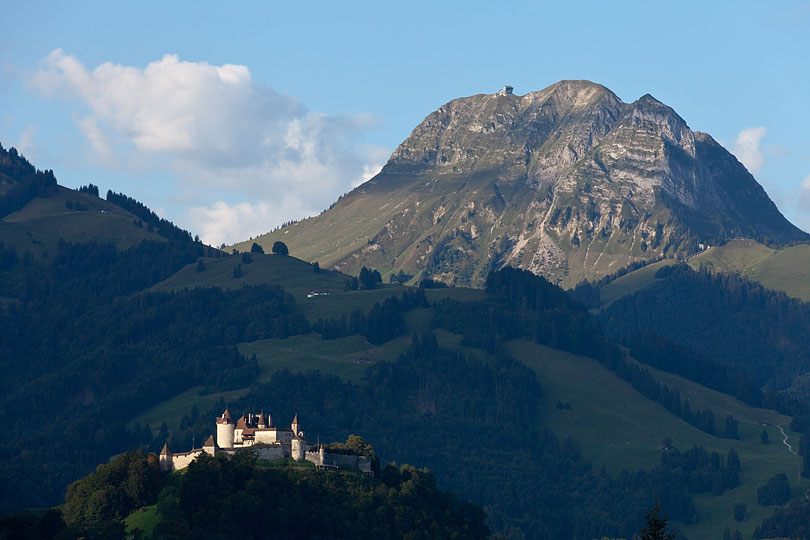 Château de Gruyères et le Moléson