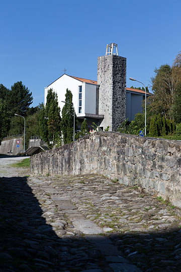 Chapelle du village de la paix à Broc