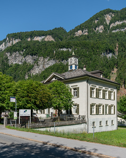 Altes Schulhaus Diesbach