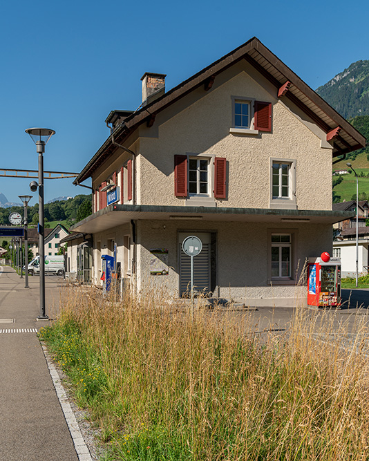 Bahnhof Mitlödi