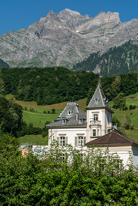 Weisse Villa Mitlödi
