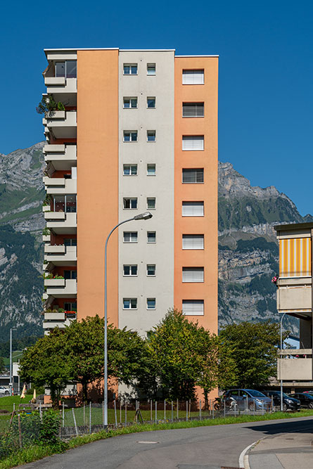 Hochhaus in Ennenda