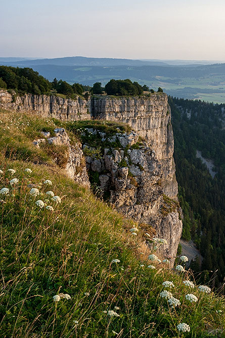 Creux du Van im Morgenlicht