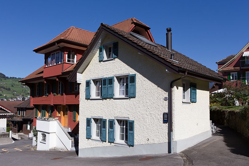 Haus am "Fruomattliplatz" und Ettlin-Haus