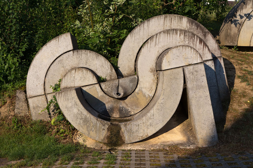 Brunnen Schulhaus Flüh SO