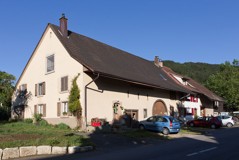 Hauptstrasse in St. Pantaleon