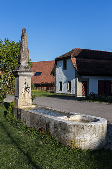 Brunnen in Messen