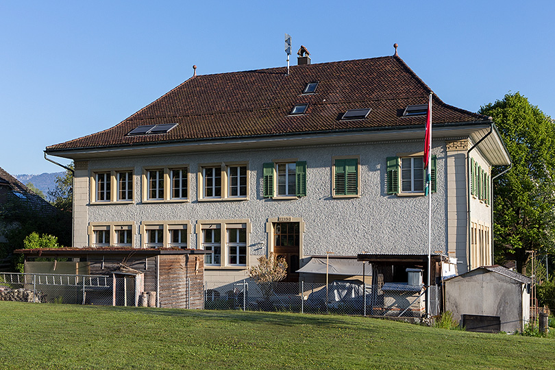 Schulhaus in Lüsslingen