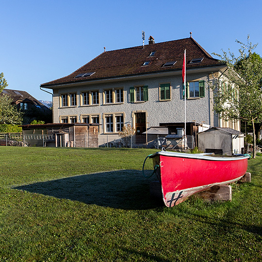 Schulhaus in Lüsslingen