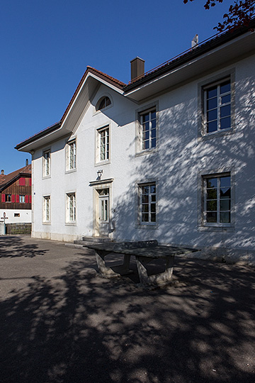 Schulhaus in Nennigkofen