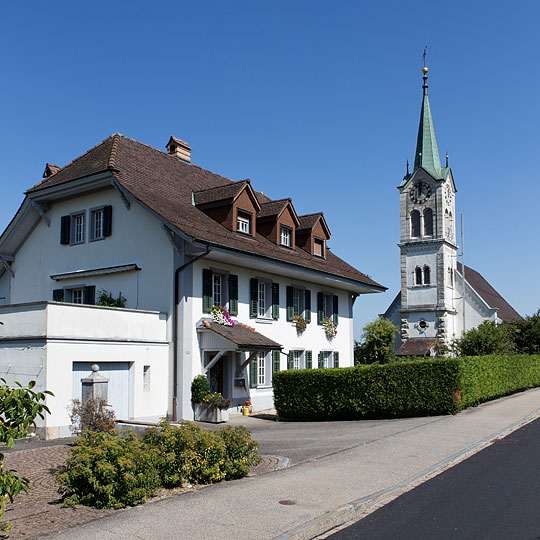 Reformiertes Pfarrhaus und reformierte Kirche Rothrist