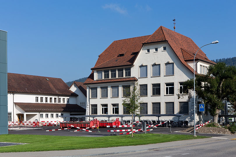 Schulhaus Dörfli in Rothrist