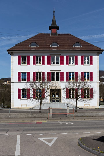 Ecole du village à Viques