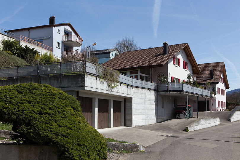 Route de Rochefort à Vicques