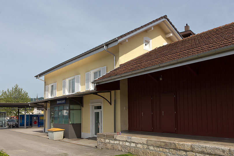 Gare à Bassecourt