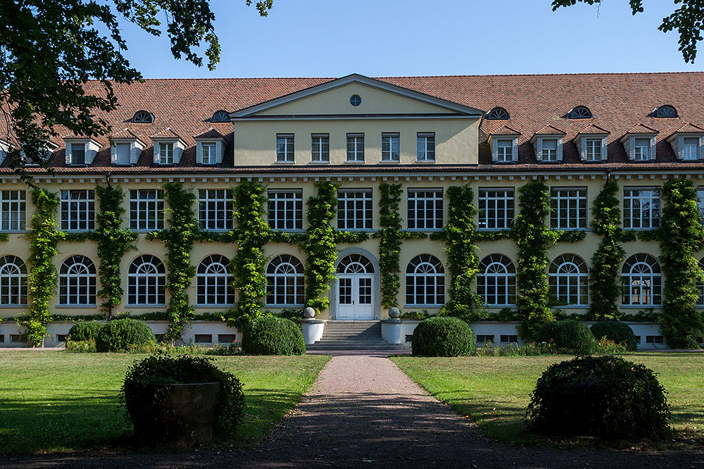 Kosthaus im Bally-Park