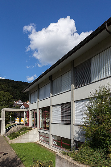 Schulhaus in Himmelried