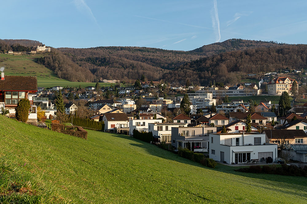 Lostorf mit Schloss Wartenfels