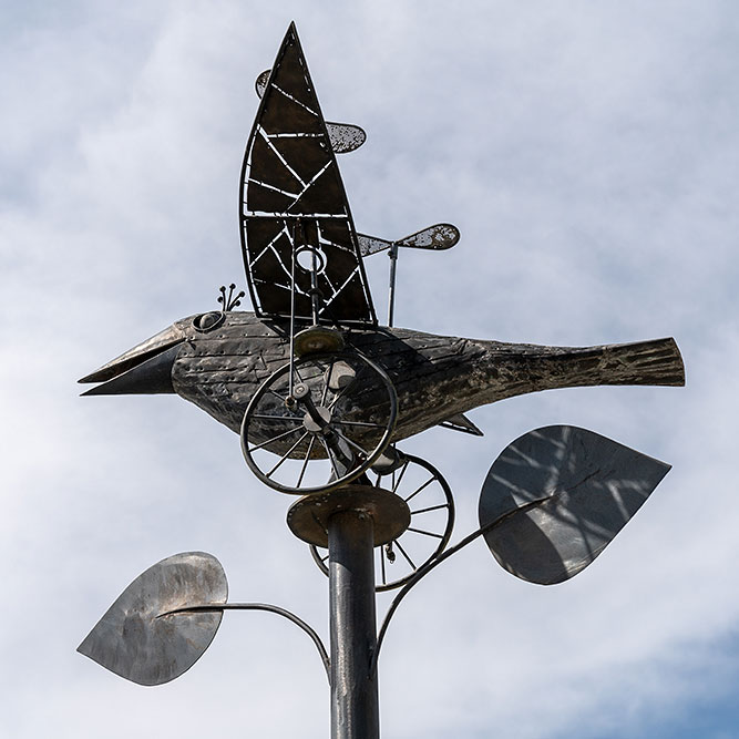 Skulptur beim Schulhaus Bühl