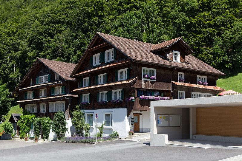 Gasthaus Hirschen und Haus Wil 37