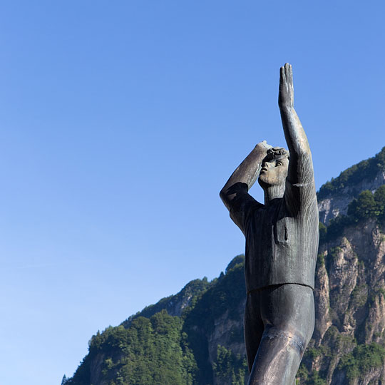 Flieger-Denkmal in Muotathal