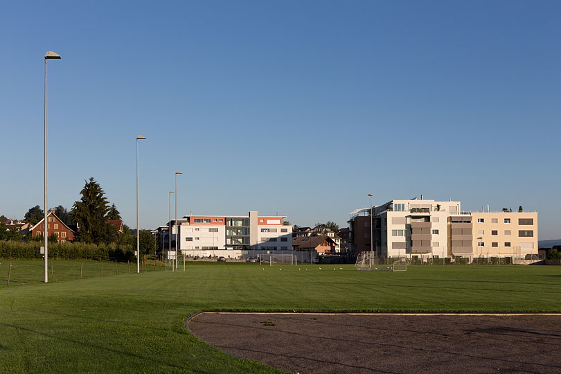 Sportplatz auf dem Mehrzweckhallendach