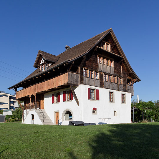 Haus am See in Altendorf