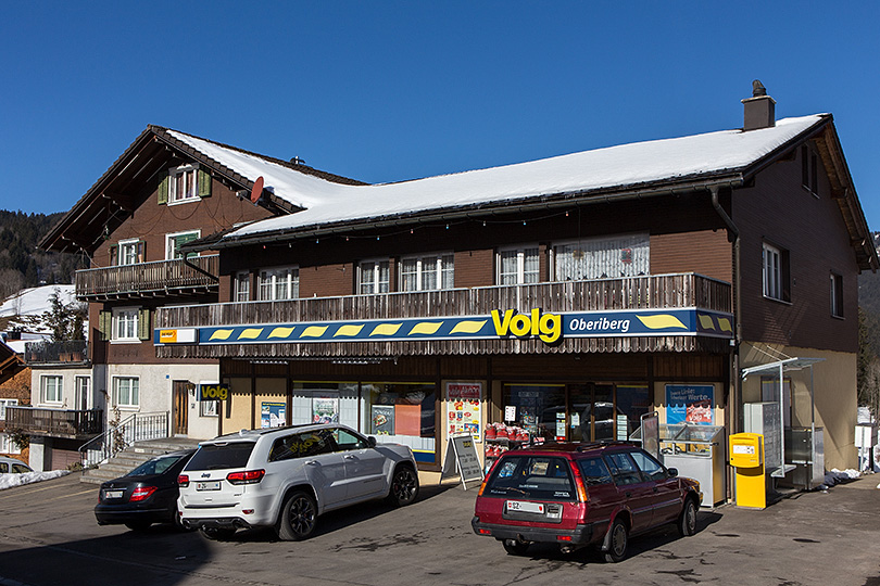 Volg und Post in Oberiberg