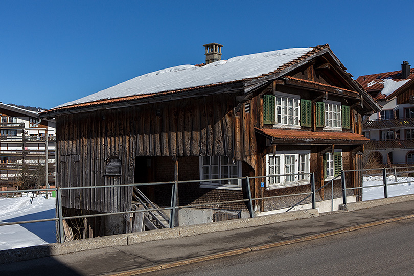 Tschalunstrasse Oberiberg