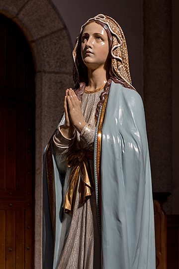 Marienstatue in der Pfarrkirche von Göschenen