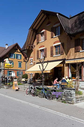 Café und Bäckerei Voland in Bauma