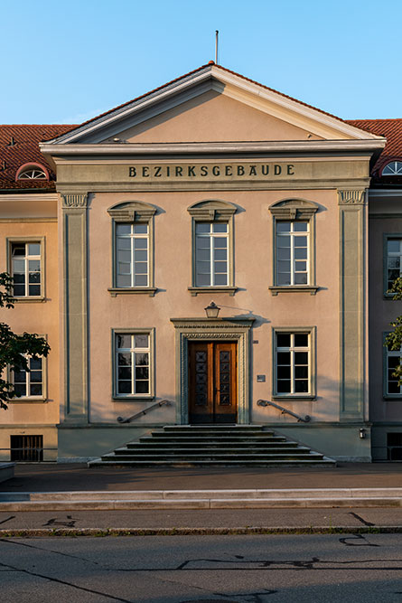Bezirksgebäude in Bülach