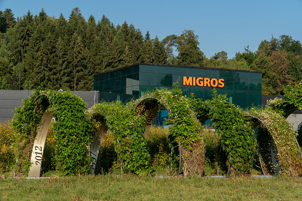 Migros beim Gottlieb Duttweiler Park