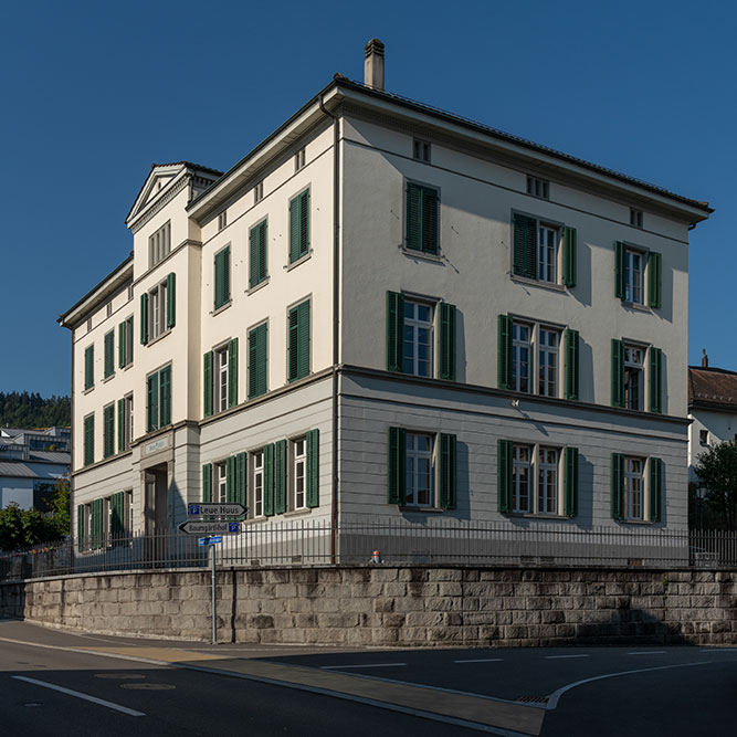 Schulhaus Baumgärtli in Horgen