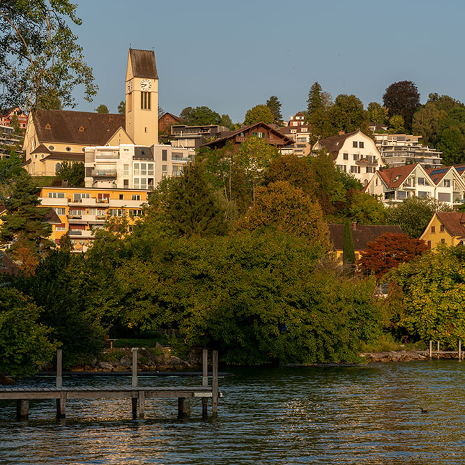 Blick zur katholischen Kirche