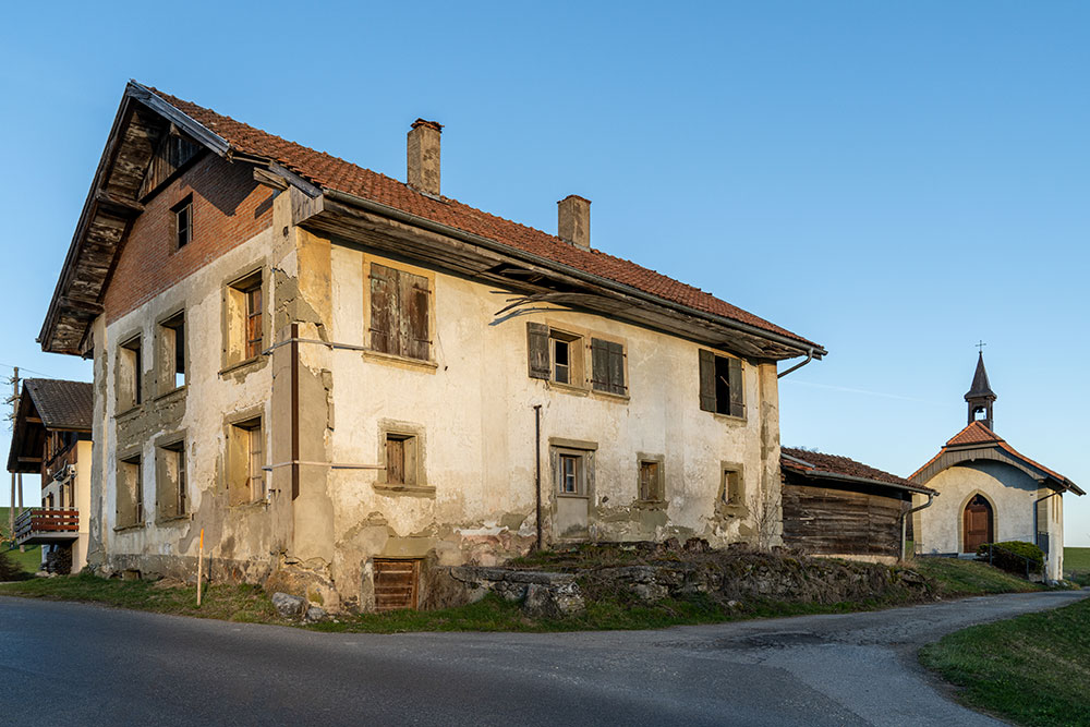 Herrenhaus und Marienkapelle auf der Matte