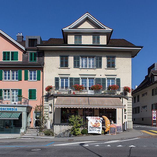 Alte Häuser an der Hauptstrasse in Hochdorf