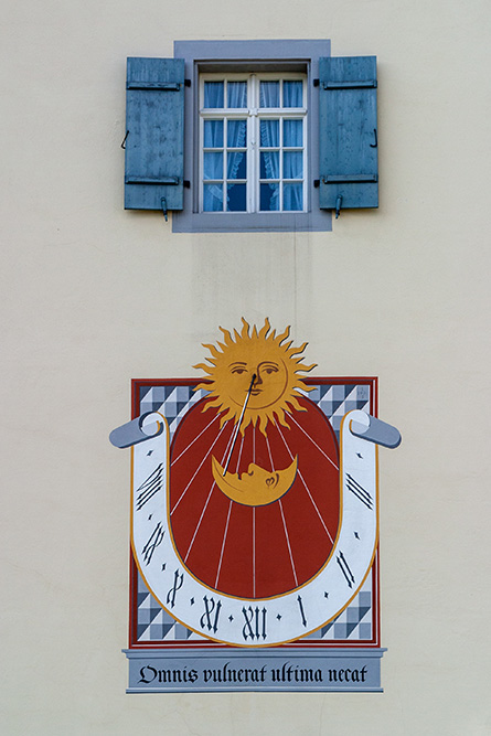 Sonnenuhr
