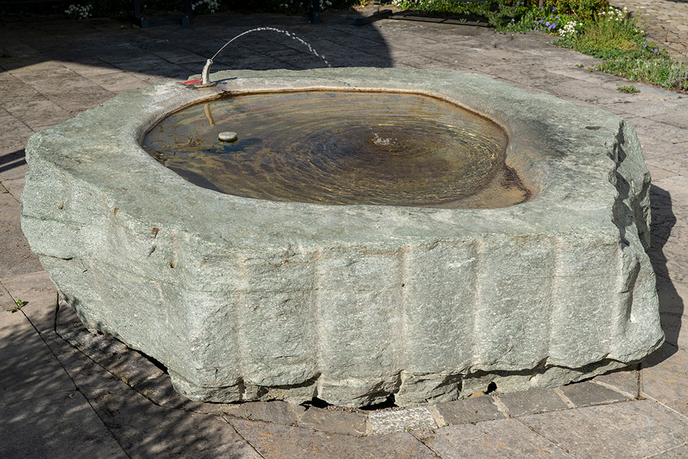 Brunnen