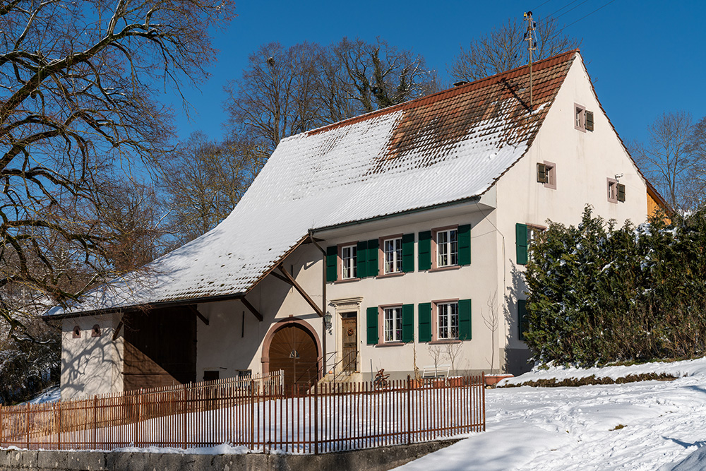 Dreisässenhaus in Seewen SO