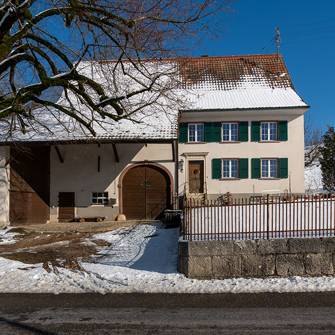 Dreisässenhaus in Seewen SO